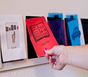 Cogiendo cuento infantil